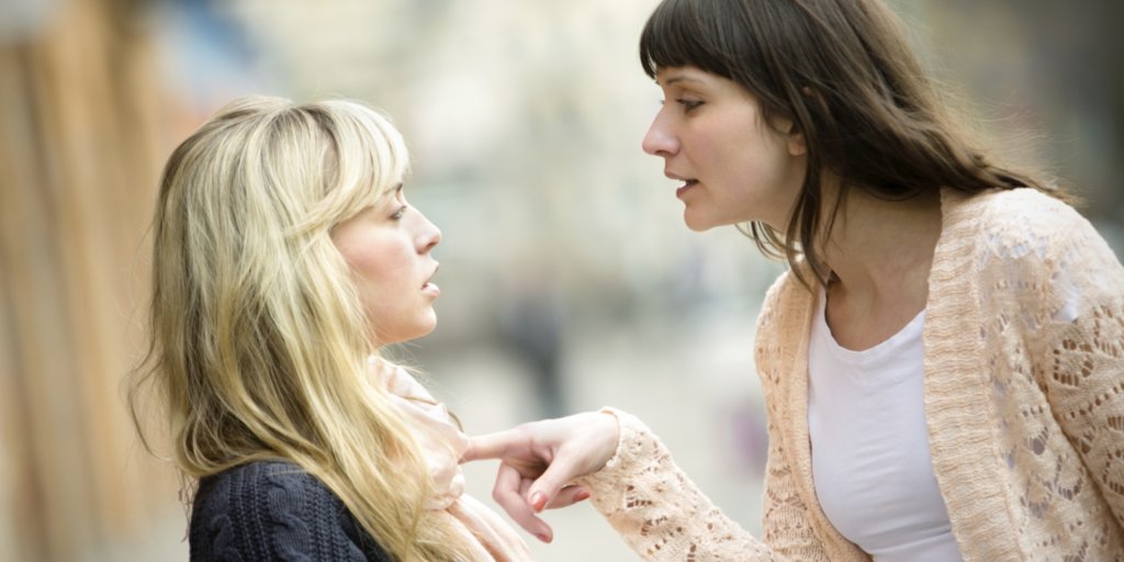 Lời khó nghe sẽ gây tổn thương