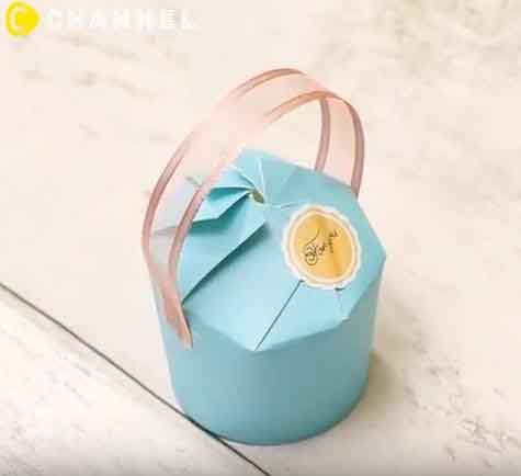 Làm hộp đựng quà từ ly giấy uống nước