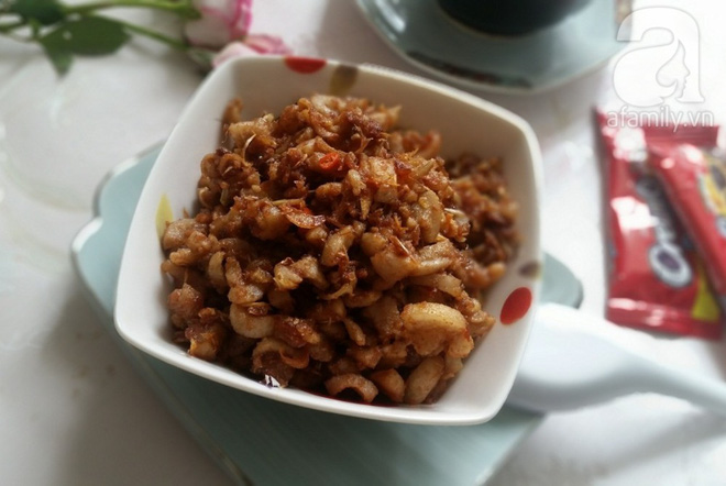 Món ăn dân dã: Tóp mỡ chưng mắm tép