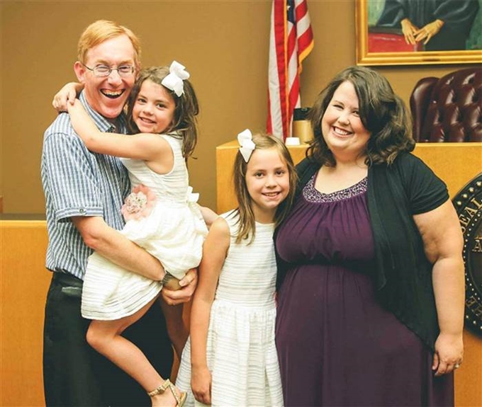 Bài học về cách ứng xử mẹ Mỹ dạy con qua tuýp kem đánh răng