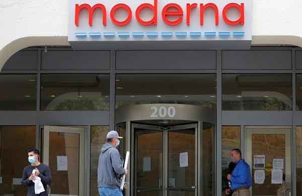 Vắc xin COVID-19 của Mỹ có hiệu quả, ông Donald Trump phấn khởi