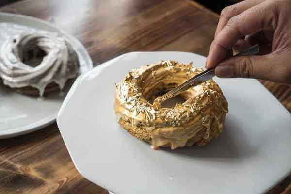 Trào lưu những món ăn dát vàng ở Việt Nam