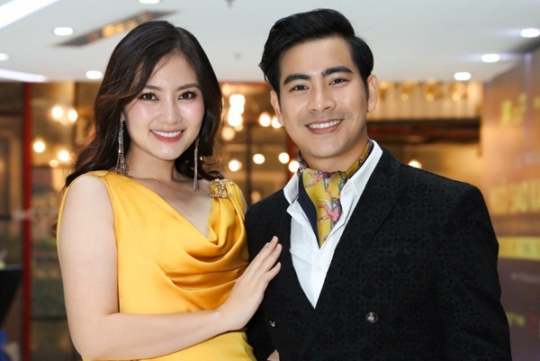 Lo lắng cho Ngọc Lan, Thanh Bình không rời nửa bước tại Duyên Dáng Việt Nam 30