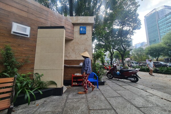 TP.HCM thiếu nhà vệ sinh công cộng, tại vì sao? 