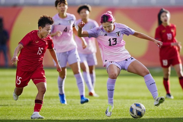 ĐT nữ Việt Nam thi đấu kiên cường trong ngày chia tay HLV Mai Đức Chung