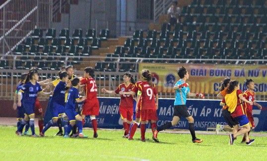 Treo giò 6 cầu thủ nữ 5 tháng vì ẩu đả trên sân Thống Nhất