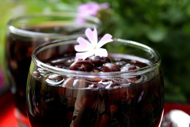 Dùng nước đậu đen giải nhiệt mùa hè: Sai hoàn toàn!