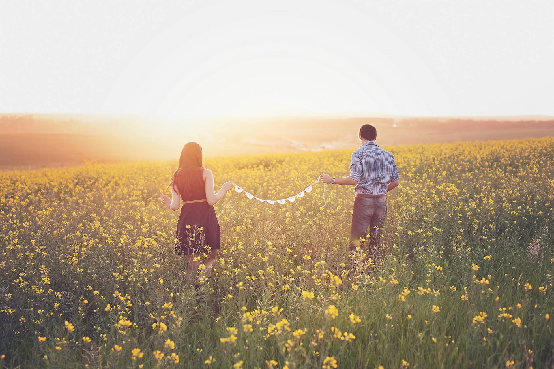Im lặng hay đối thoại: Bí quyết vượt qua căng thẳng hôn nhân