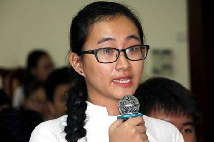 Cô giáo không giảng bài suốt 3 tháng: ‘Sao người chuyển đi lại là em?’