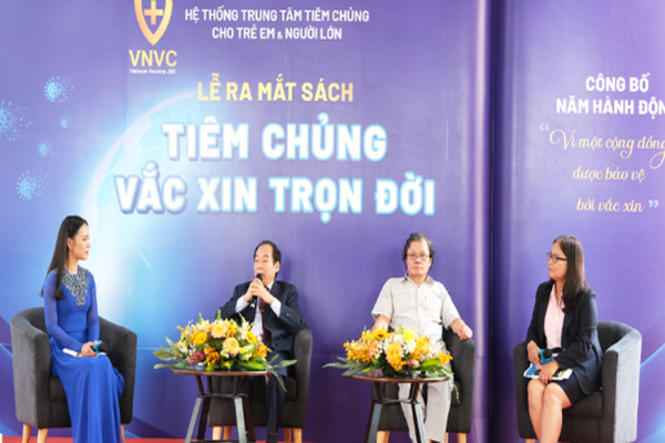 VNVC ra mắt cuốn sách tiêm chủng đầu tiên trong lịch sử ngành y tế dự phòng 