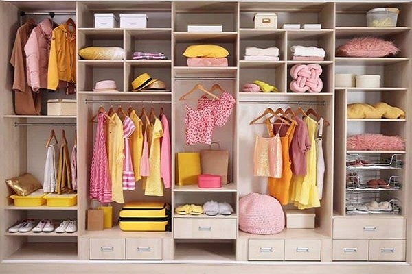 3 mẹo hay giúp tủ quần áo luôn ngăn nắp