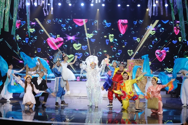 Bùng nổ sự hoành tráng sau 7 năm vắng bóng của ‘Cùng nhau tỏa sáng 2023’