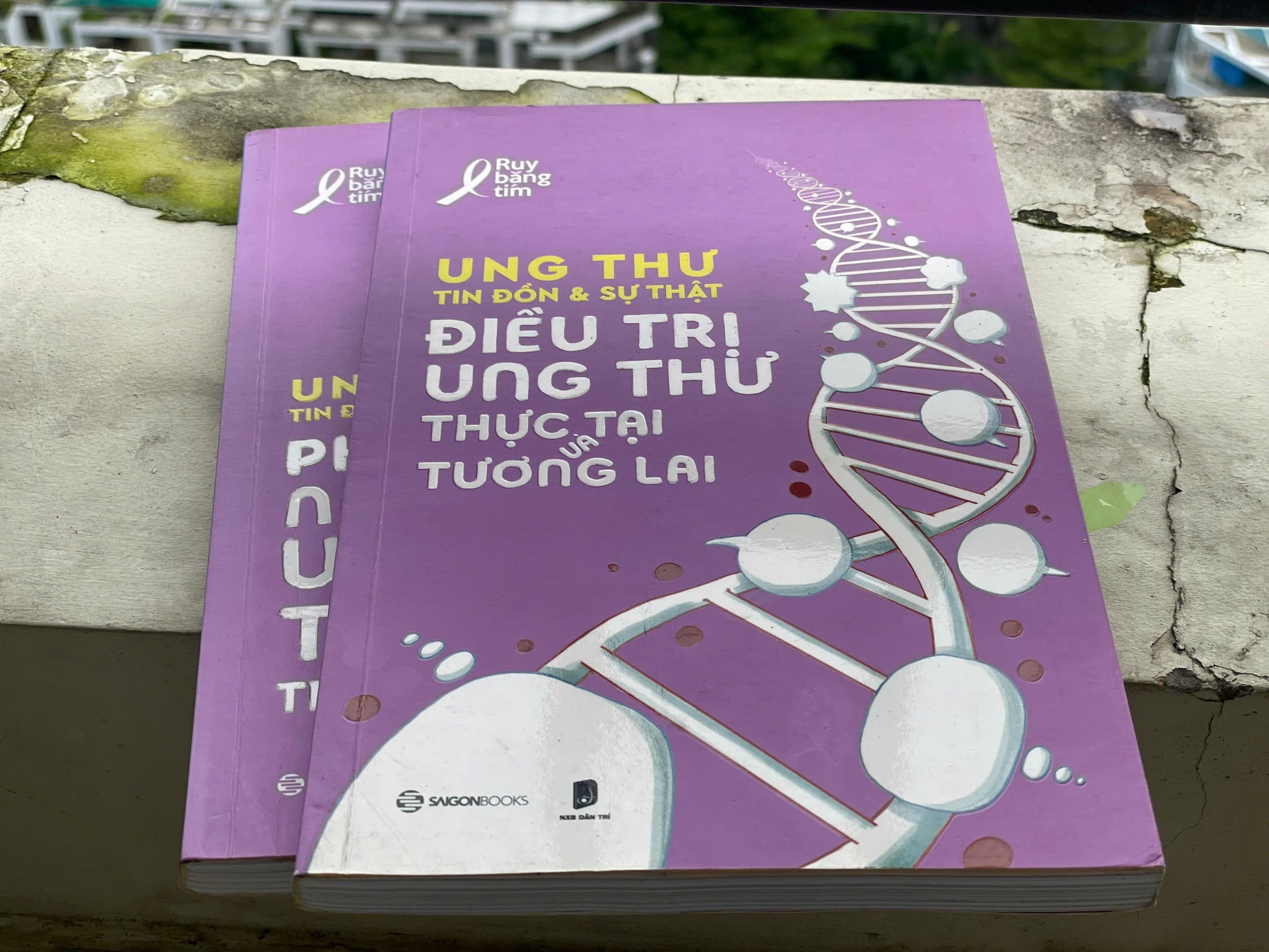 Kiến thức Ung thư:  Sách quý giúp bảo vệ sức khỏe