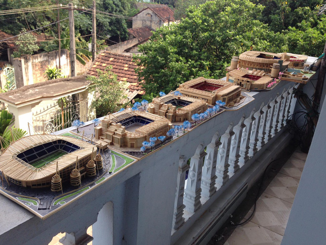 Chàng trai làm hàng trăm mô hình sân vận động nổi tiếng từ tăm tre