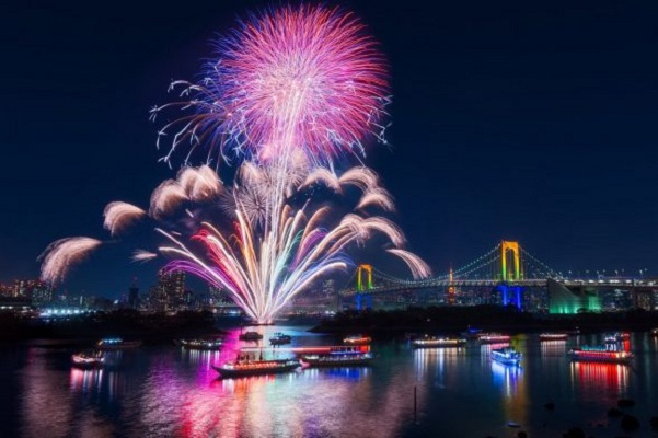 Nhiều màu sắc mới tại Lễ hội pháo hoa quốc tế 2019