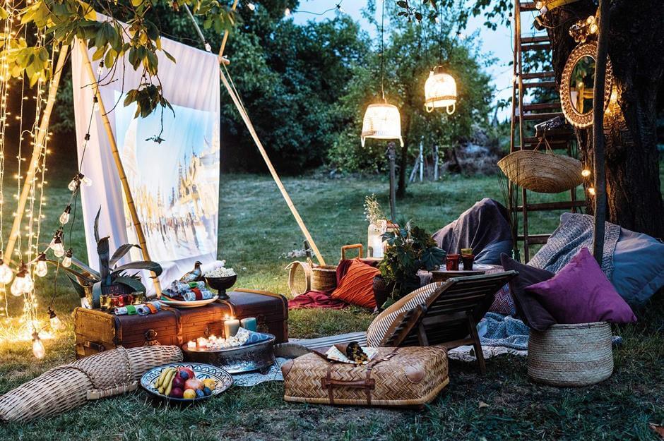 Staycation (Du lịch tại chỗ): Khi những địa điểm quen thuộc trở thành nơi du lịch lý tưởng