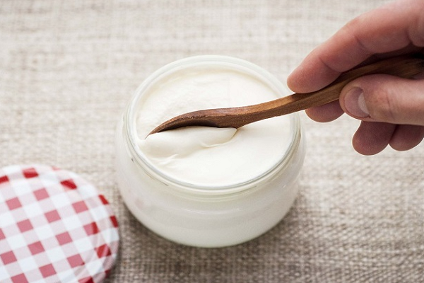 Ăn sữa chua, uống men vi sinh giúp phòng ngừa được nhiều bệnh ung thư