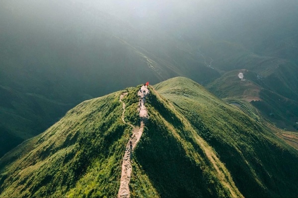 Tà Xùa có gì khiến giới trẻ mê đắm?