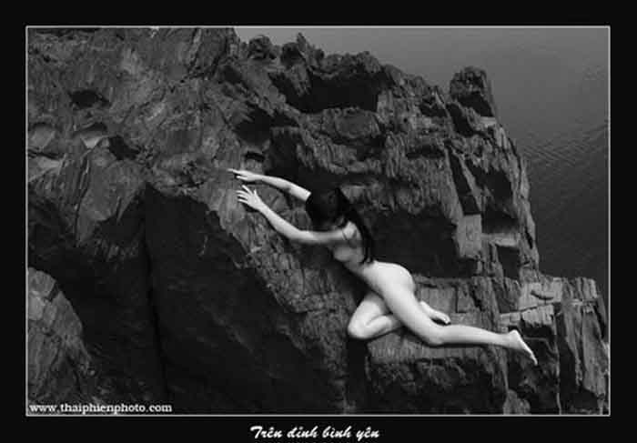 Triển lãm ảnh khỏa thân nghệ thuật Thái Phiên cùng mùa World Cup 2018