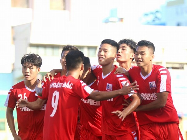 VCK U.21 Quốc gia: Nam Định thắng thuyết phục đặt một chân vào bán kết