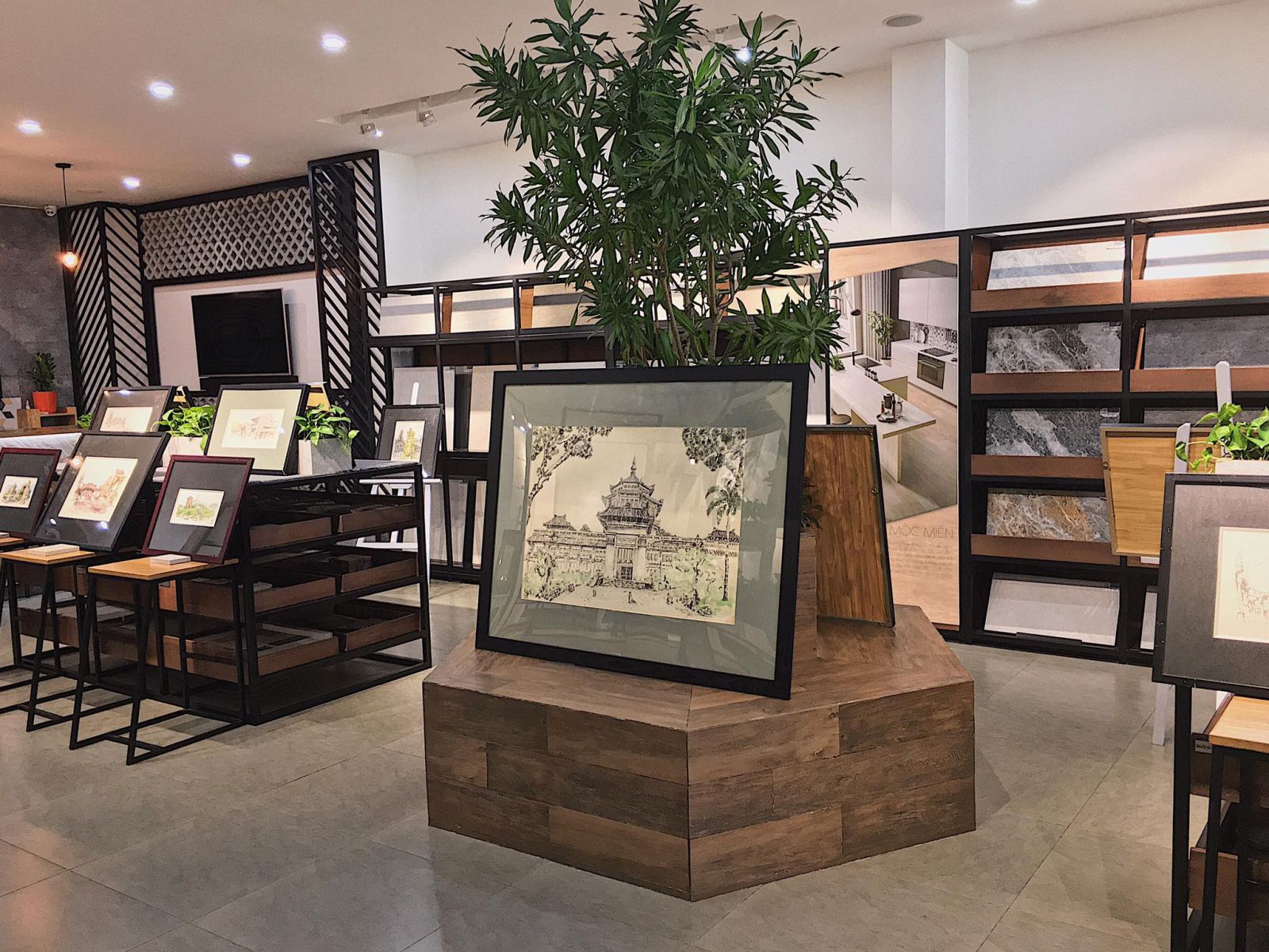 Triển lãm ký họa ‘Bảo tồn những giá trị di sản của đô thị’