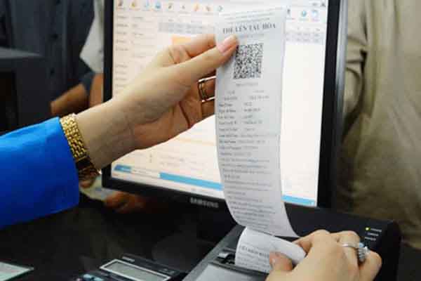 Khi nào người dân mua được vé tàu Tết?