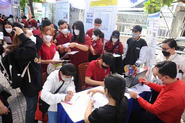 Người Việt đã bị lừa thế nào bởi những tụ điểm casino?