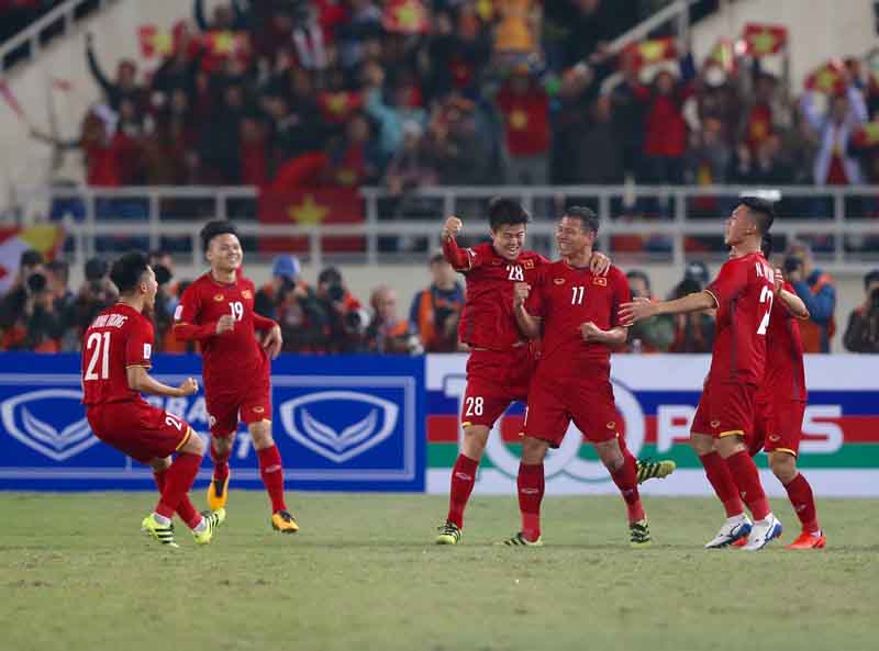 Việt Nam vô địch AFF Cup sau 10 năm chờ đợi với thành tích bất bại