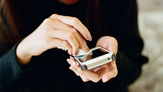 Tuyệt đối không dùng giấm để lau rửa những vật này