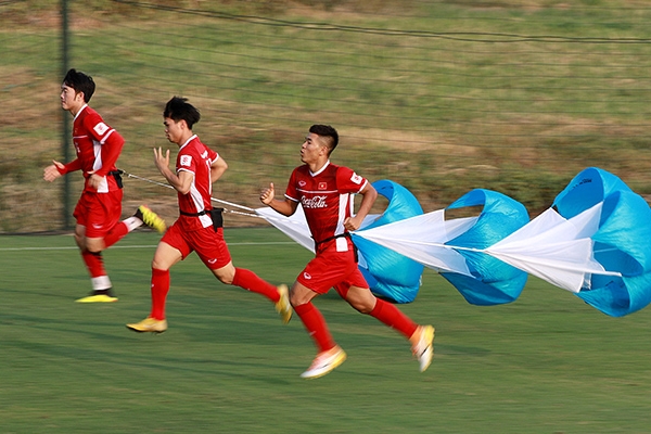 Xếp hạng FIFA tháng 10 – Việt Nam bỏ xa các đội tuyển khu vực Đông Nam Á