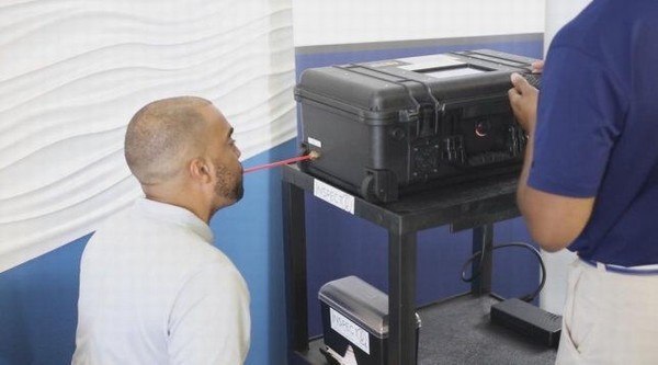 Mỹ cấp phép sử dụng khẩn cấp phương pháp xét nghiệm COVID-19 qua hơi thở