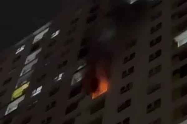 Cháy căn hộ ở chung cư Diamond Riverside