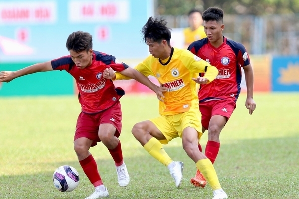 Ngậm ngùi để U.19 Hà Nội có 3 điểm vì pha phản lưới nhà, HLV Đặng Đạo (U.19 Khánh Hòa) hướng đến vị trí thứ 3 tốt nhất