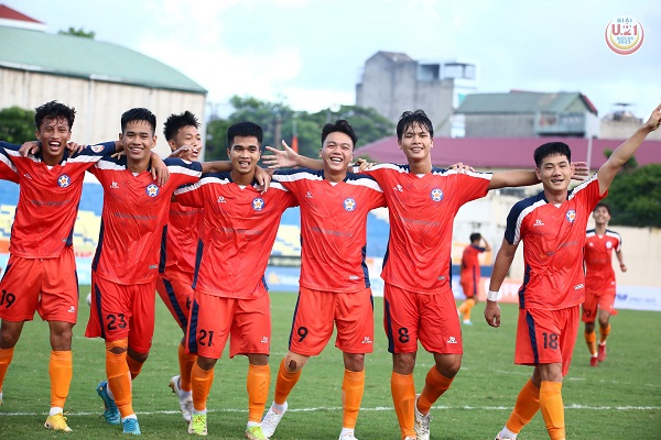VCK U.21 Quốc gia Thanh Niên 2023: Tuyển thủ U.23 Việt Nam toả sáng giúp SHB Đà Nẵng ‘đánh bại’ Khánh Hòa