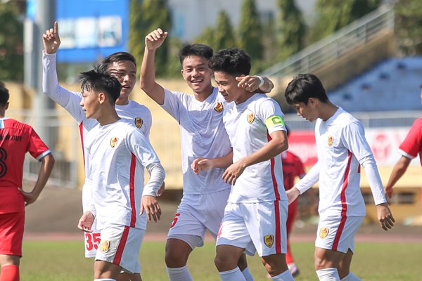 Kết quả lượt trận thứ 3 Vòng loại Giải Bóng đá U.19 Quốc gia 2024: Kịch tính bảng tử thần