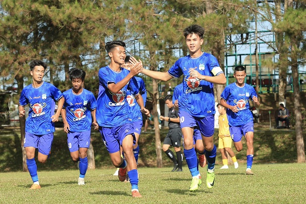 Những điểm nhấn đáng chú ý sau lượt đi Vòng loại Giải Bóng đá U.19 Quốc gia 2024