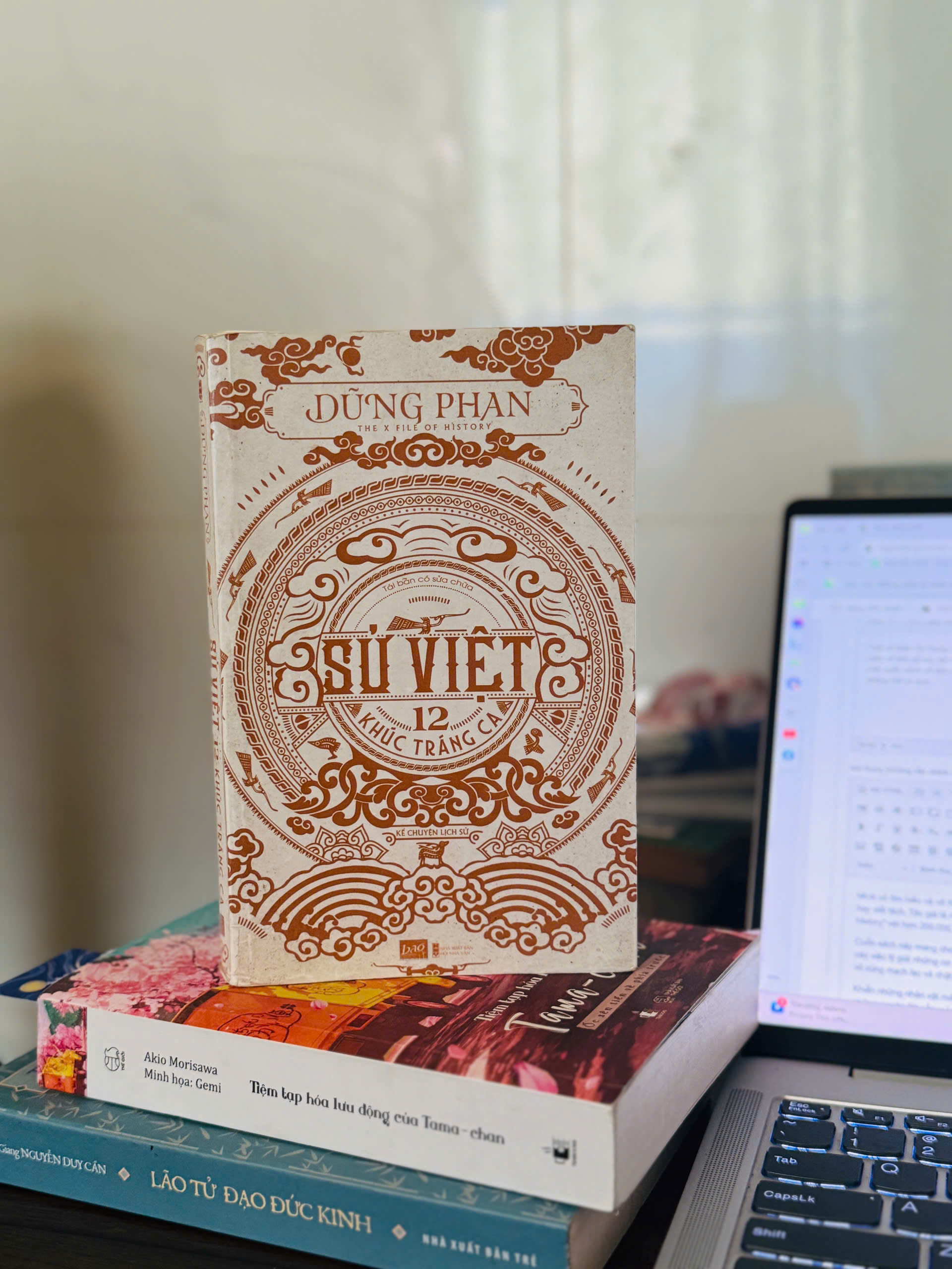 Sử Việt – 12 khúc tráng ca: nghe tác giả trẻ kể chuyện đời xưa