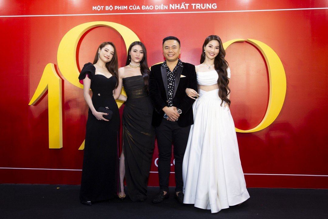 Sau lùm xùm bệnh ngôi sao, Nhã Phương và đạo diễn Nhất Trung vẫn vui vẻ, niềm nở khi tái ngộ tại sự kiện  BTC