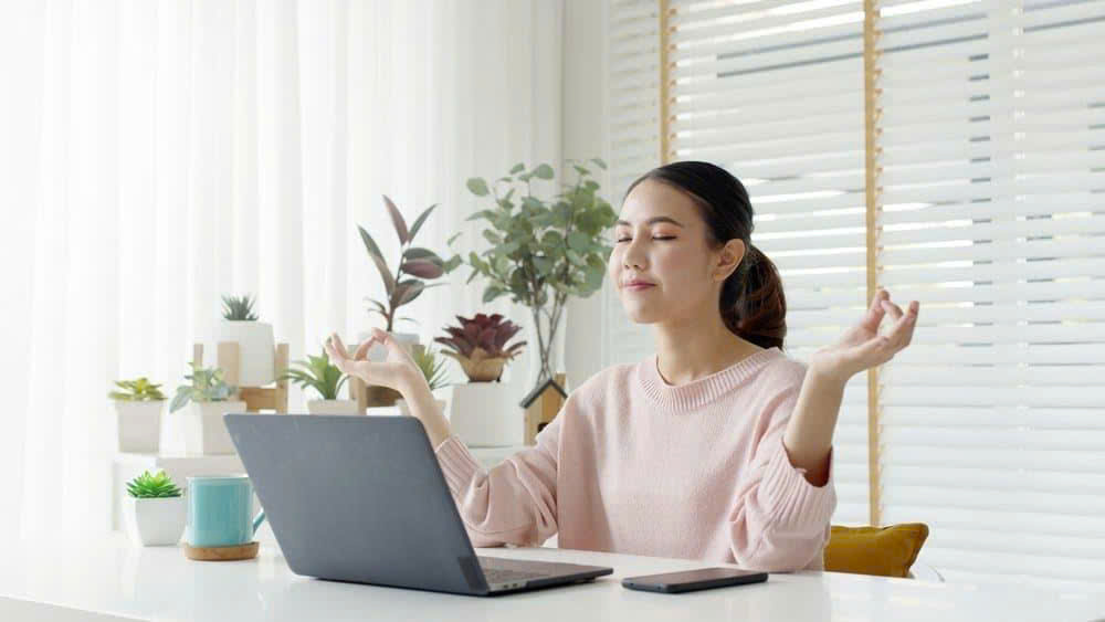 Phụ nữ và hành trình ‘2 giỏi’ giữa áp lực hiện đại