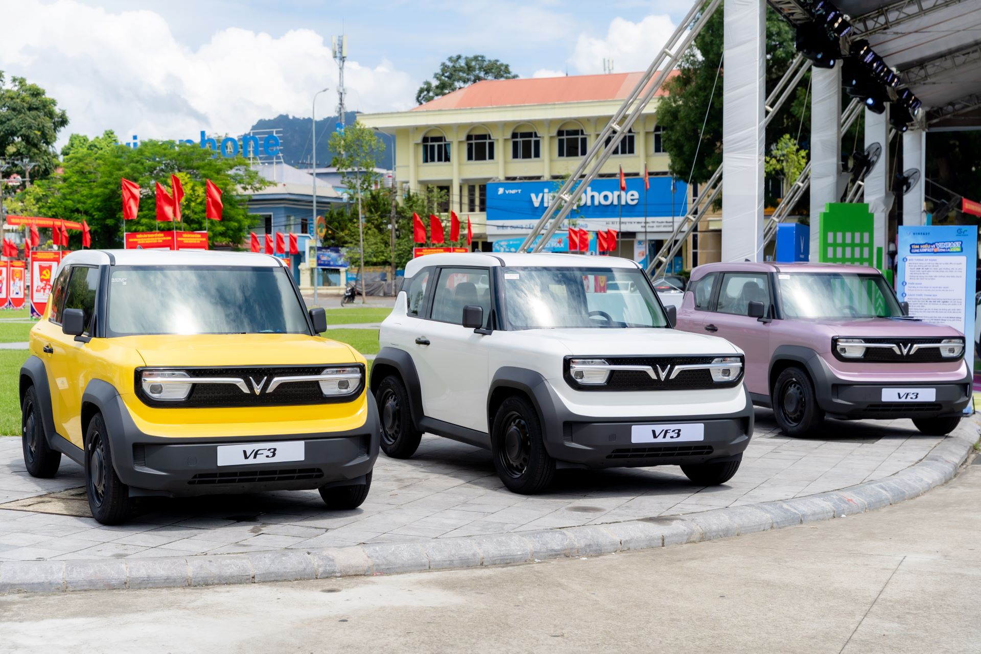 VinFast VF 3 tạo ‘làn sóng’ sở hữu ô tô của người trẻ Việt