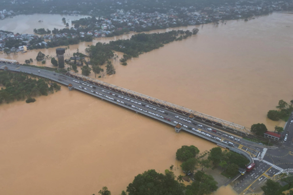 Cập nhật thời tiết ngày 29.10: Thiên tai đang tàn phá miền Trung thân thương – lời kêu gọi hỗ trợ