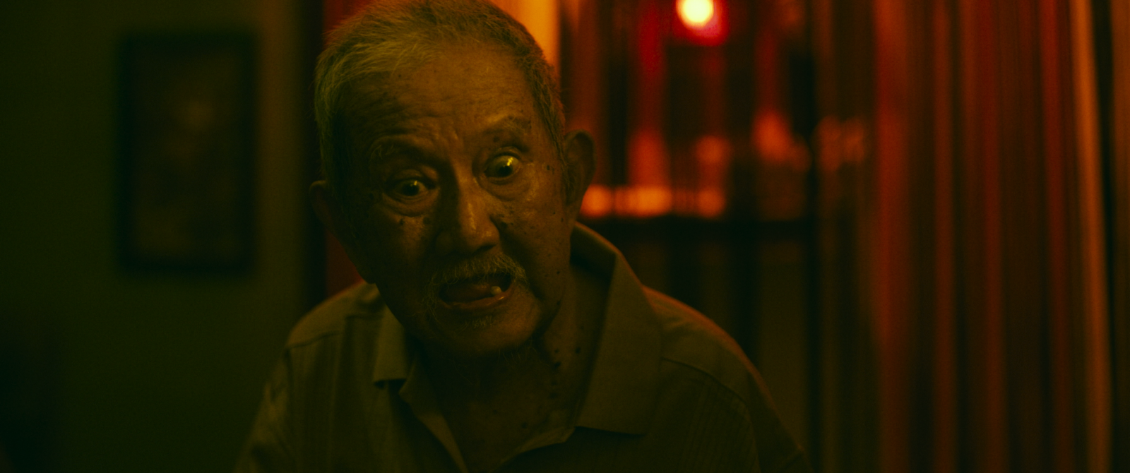 Theo tiết lộ từ phía đoàn phim, “lão già hề” gần như đang đóng vai của chính mình từ đời thật  ĐPCC