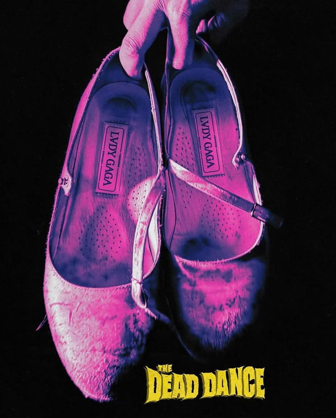 Lady Gaga hợp tác cùng Tim Burton mang đến vũ điệu tử thần trong MV ‘The Dead Dance’